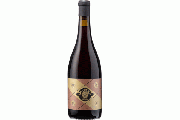FOUR VIRTUES PINOT NOIR